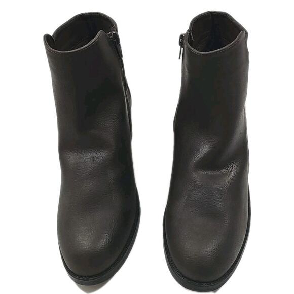 Easy Street ~Woman Size 9.5M~ Brown Matte Murphy Ankle Boots NWOB. - Picture 14 of 16